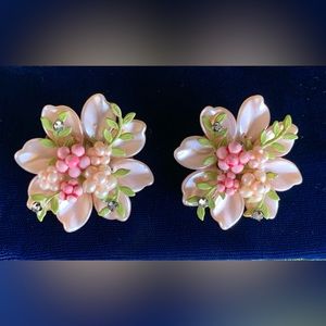 Vintage Flower Bead Rhinestone Clip On Earrings